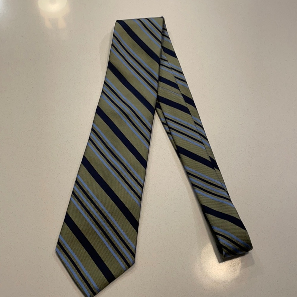 Nordstrom Smartcare water resistant tie 60” x 3.5”